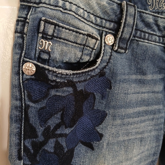 Miss Me Distressed Ankle Skinny Jeans Size 28 Floral Embroidery - Picture 4 of 9